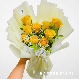 Cheerful yellow rose bouquet